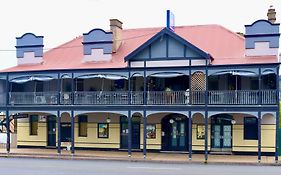 The Commercial Hotel Wallerawang